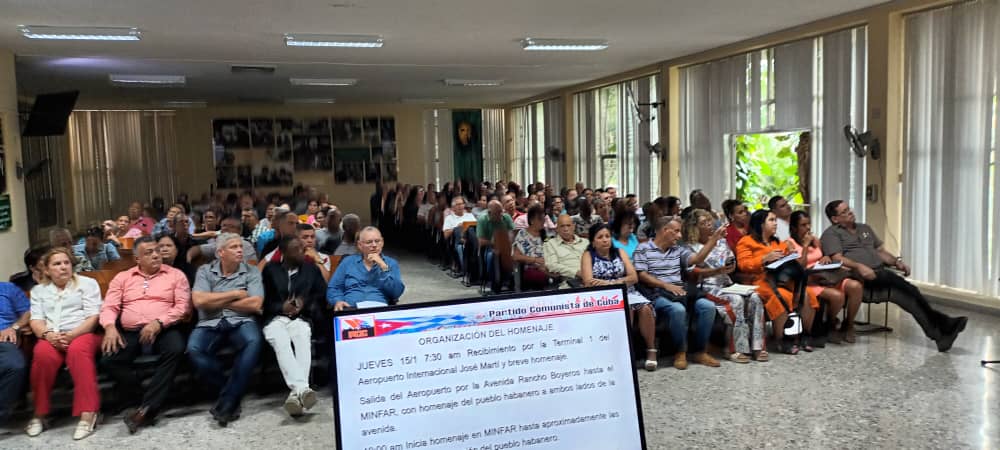 La convocatoria se realizó hoy con la presencia de la primera secretaria del Partido en el municipio de Regla, Irena Herrera Hernández, junto a representantes del <a href="/SntiapNacional/">SNTIAP Nacional</a>.

#CubaPorLaPaz #Solidaridad