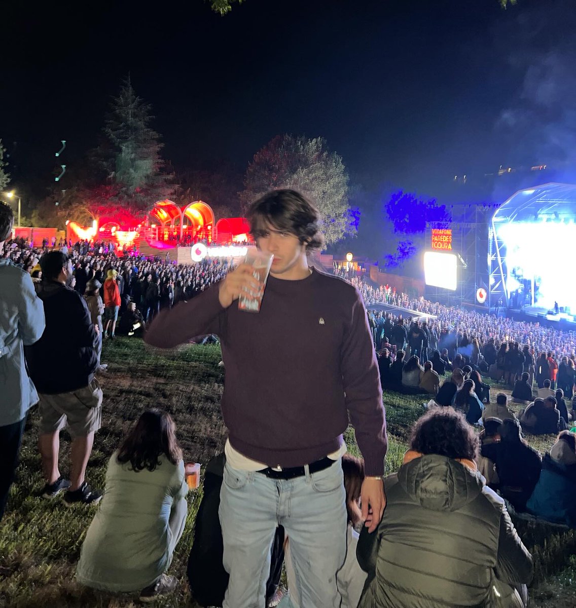 Dear Portugal,

Please do consider voting for the great <a href="/AndreCVentura/">André Ventura</a> for President of Portugal. He is a good man and will lead Portugal towards happiness, peace and prosperity. P.S.S. Please fight to save Portugal! Do not allow the left to destroy such a beautiful country.