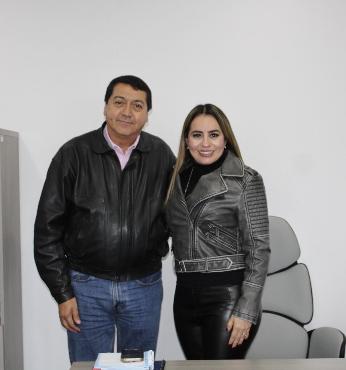 Recibí en palacio municipal al Diputado de nuestro distrito, Ramón Díaz Ávila.

El objetivo principal de este encuentro fue solicitarle su apoyo para gestionar e impulsar proyectos que beneficien directamente a Tlalnelhuayocan.