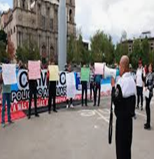 ControversiasO's tweet photo. CONTROVERSES POLITIQUES EN LIGNE
PAR MARÍA HERNÁNDEZ
2026 PROTESTATIONS CONTRE GOUVERNEMENT MEXIQUENSE RASSEMBLEMENTS MEMBRES CUSAEM! EXIGENT DIGNITÉ POLICE! AUGMENTATIONS SALAIRE! RESPECT LEURS DROITS HUMAINS ET TRAVAILLEURS! INSISTENT SOLUTION DE GOUVERNANTE DELFINA GÓMEZ A https://t.co/3cW9apblaP