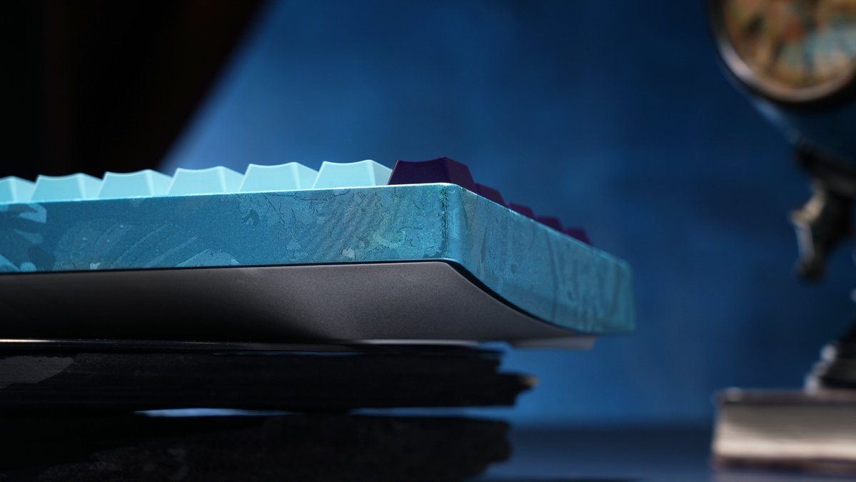 meletrix's tweet photo. Zoom64 Glacier Startrail

When polar ice meets starry skies, eternity is captured in metal.

❗️Launching February 3rd.  
Zoom64 & Ws Flux 60HE, available simultaneously.

🔗https://t.co/bkjBuPU8XK
🔗https://t.co/3E4T0haz0B

#CustomKeyboard #Zoom64 #wooting #meletrix
#flux60he #babao60he #fluxswitch #oceanwhisper