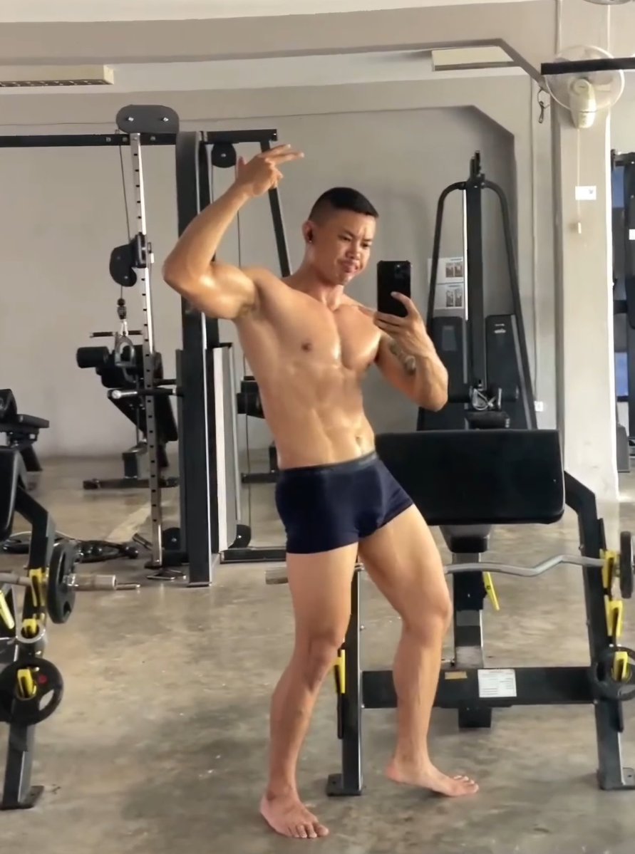 soldierpho7it's tweet image. หุ่นดี ของดี พี่ทหารไทย สุดยอด #ทหารไทย #ทหารบก