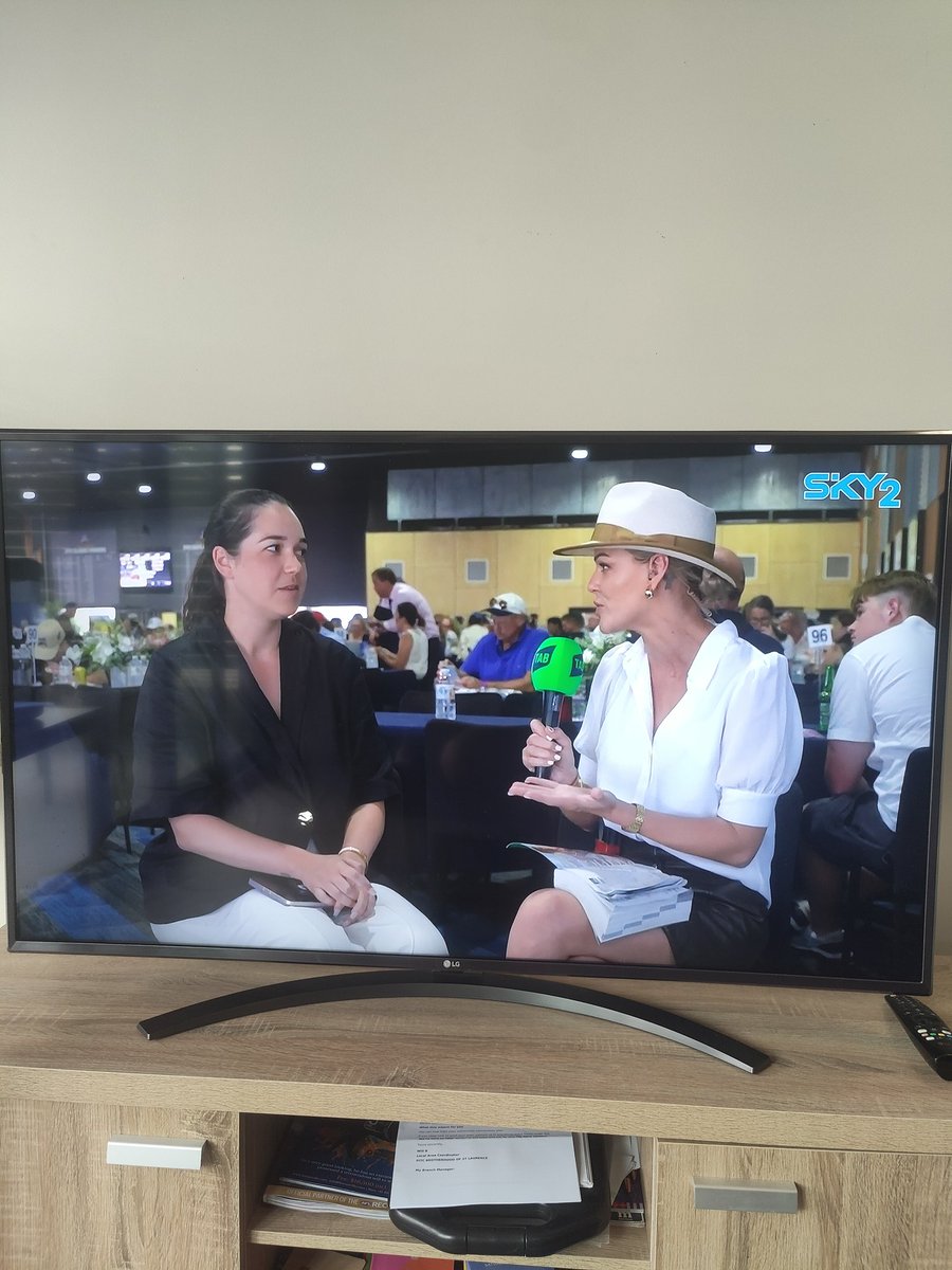 The Chat tweet media