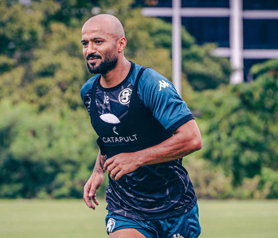 ⌛️983 días después Ricardo Blanco vuelve a la titularidad del <a href="/SaprissaOficial/">Deportivo Saprissa 💜</a> 

📆Ante Grecia, el 6 de mayo de 2023 fue su última vez en el Ricardo Saprissa (5-1).