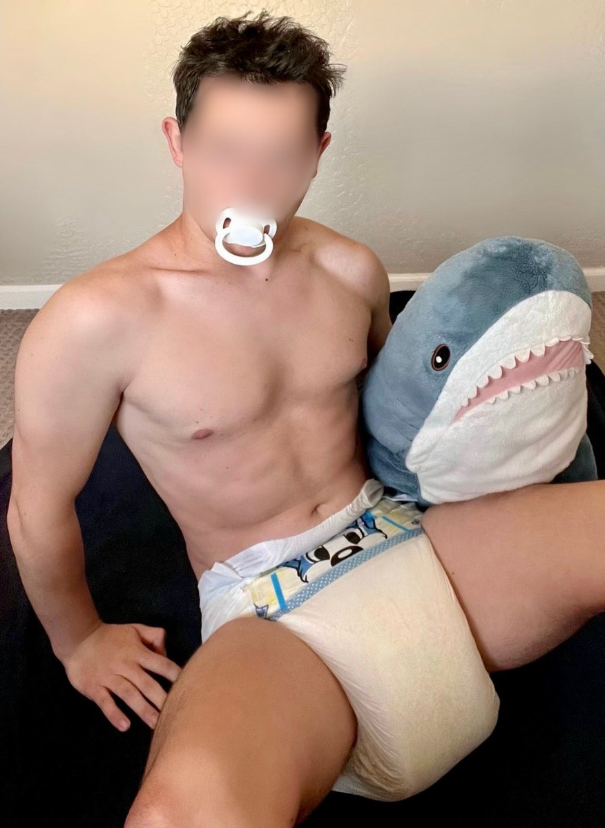 Who wants to check this first? 

#abdl #abdlboy #diaper #diapers #diaperboy #wetdiaper #diaperlover #gaydiaper #diapermess