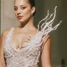 quién te gustaría que fuera la próxima REINA DE VIÑA? #FiebreDeBaileCHV #ElVarCHV 

RT 🔁 CONY CAPELLI 
MG❤️ VIVIANNE DIETZ