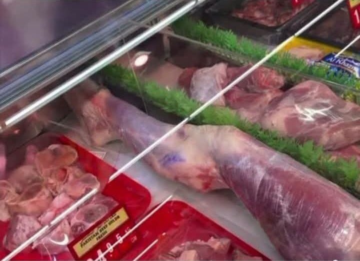 Mientras tanto en un supermercado de Nuevo León...