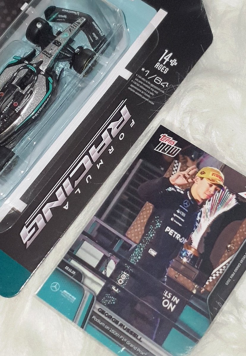 byu__63's tweet image. @alienGR63 님 공구 탑승으로 손에 넣은 라스베가스 탑스🩵 탑스 못 구하나 하던 찰나에 공구 열어주셔서 넘 감사해요🫶🏻🫶🏻
탑스는 역시 실물이 최고..♡