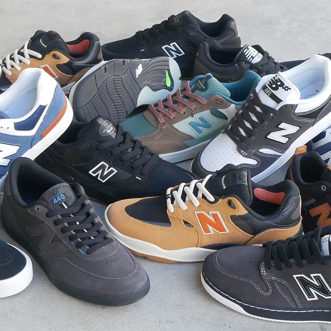 カリフォルニアストリート Shake Junt Boxロゴスケートボードデッキ - 8.25インチ x 32インチ