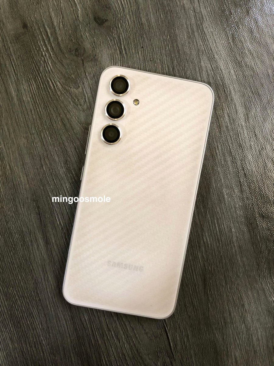 ˚ ༘ 𖹭 ⋆｡˚ 𝒂𝒊𝒎𝒆𝒆 tweet media