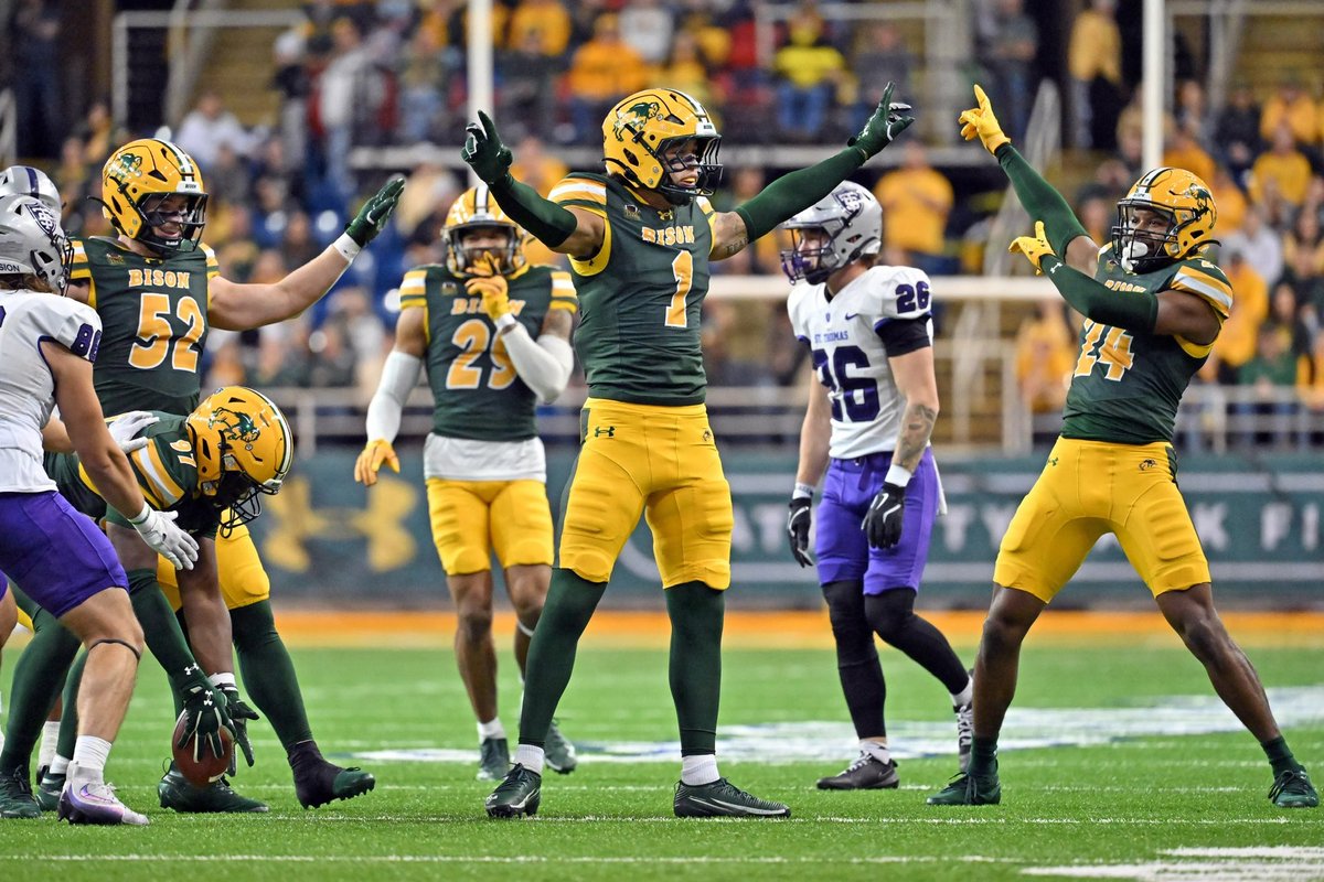 A way too early preview of the 2026 NDSU Football Team 🦬 🏈 

Roster deep dive, Schedule deep dive, and predictions‼️ 
docs.google.com/document/d/1QR…