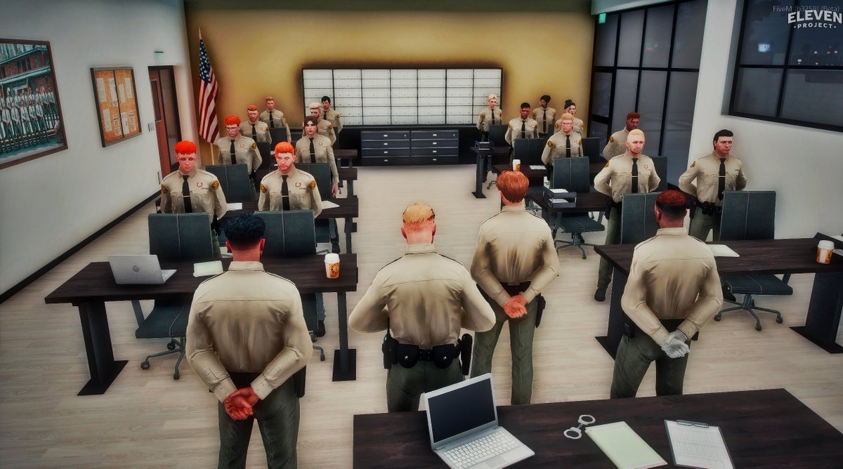 hrchise's tweet photo. Hace mucho no publicaba algo... pero yo creo que la ocasión siempre lo amerita. Ya la primera academia del LSSD en Eleven en la v1, más contento no puedo estar, no solo por la calidad que he buscado siempre en la TB sino en todo lo que se me ha permitido hacer. Gracias a todos!💛 https://t.co/wqLcDwEZ8m