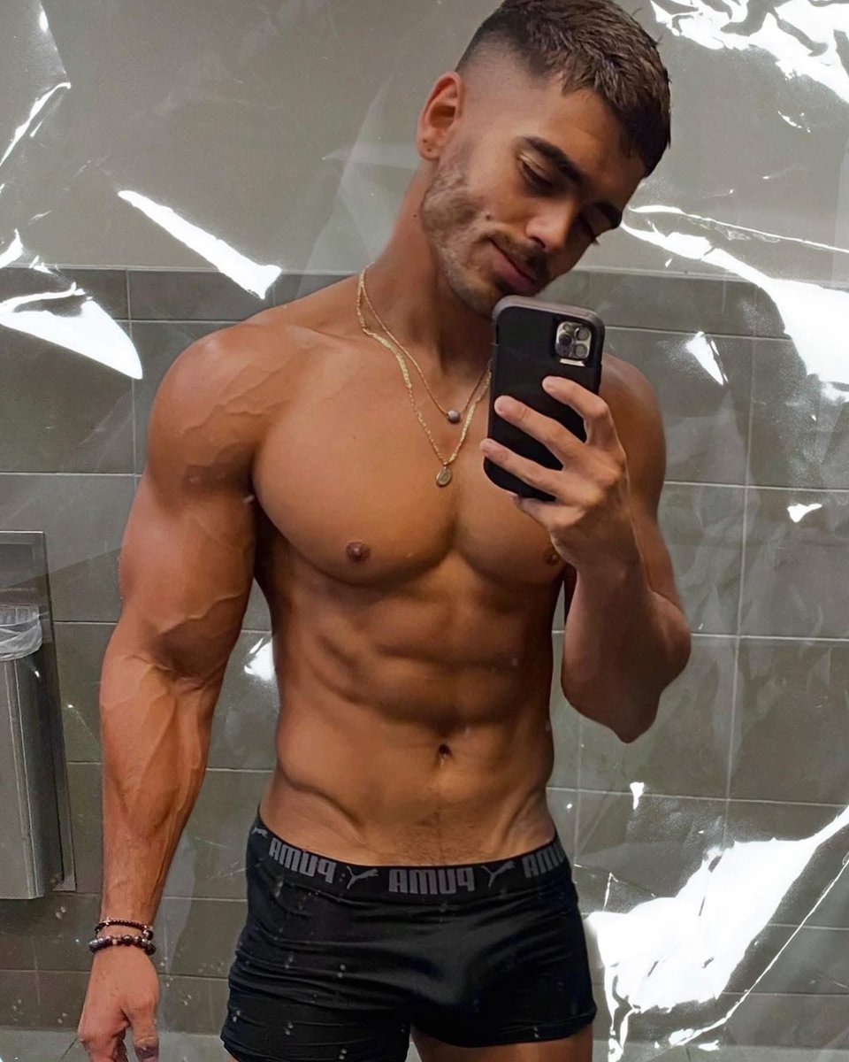 JayTReality's tweet image. Este hombre es Hermoso ! 😍

Jay Torres 🇵🇷

#LaCasaDeLosFamososColombia #LCDLF3 
 #LaCasaDeLosFamososCol3