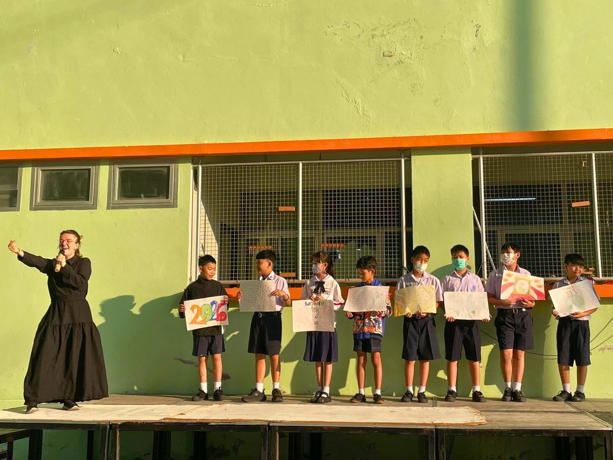 BFITSThailand's tweet image. A simple topic, a strong start 🌟 At our VRU BFITS Program, Teacher Beck’s morning talk on months of the year helped students build confidence and language skills from the first bell 🚀

#VRU #BFITSProgram #ShineWithBFITS #JoinVRU #TeachInThailand 🇹🇭