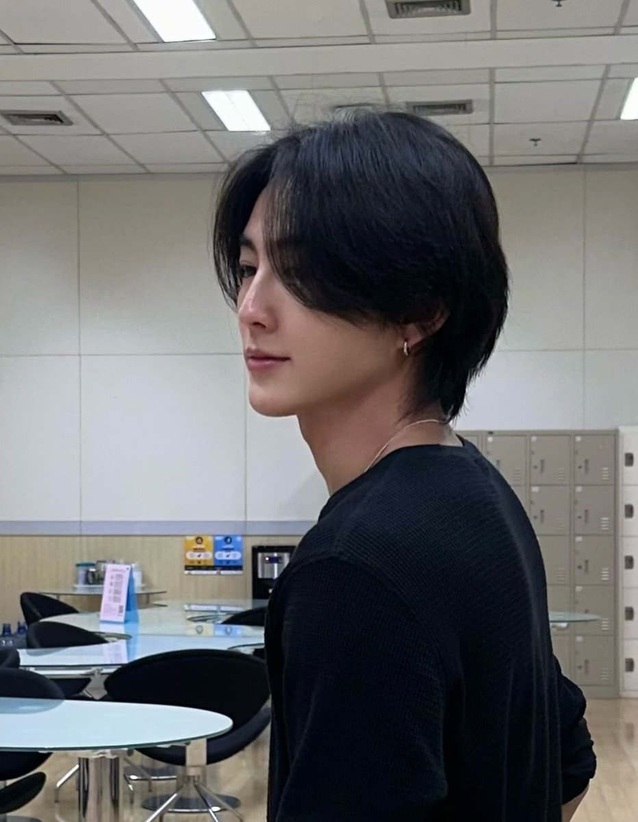 gimmethatqt's tweet image. วิศวะไปโผล่ไรนิเทศบ่อยๆวะ