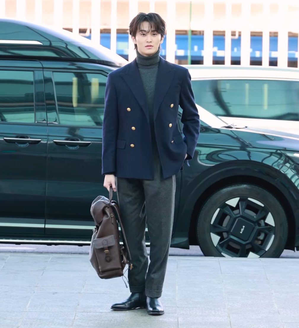 remermarkram's tweet image. พร้อมแล้ว มาร์คลีอินมิลาน เจอกันกั๊บบบ