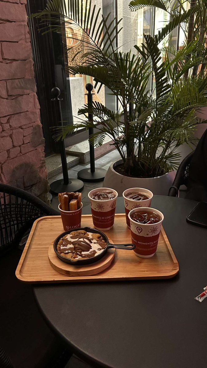 روحـي سـعـيـدة فـيّ حُـب حـيـاتـها جـدة❣️