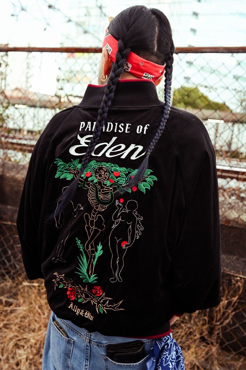 coming soon🌹
PARADICE OF EDEN REVERSIBLE VELOUR SOUVENIR JACKET

<a href="/takeshigun/">武史</a> 
<a href="/lafayette_jpn/">Lafayette Official</a> 
<a href="/Lafayette_FJSW/">Lafayette FUJISAWA HQ</a> 

lafayettecrew.jp/view/item/0000…

#ALLYandDIA #武史 #山嵐 #Lafayette