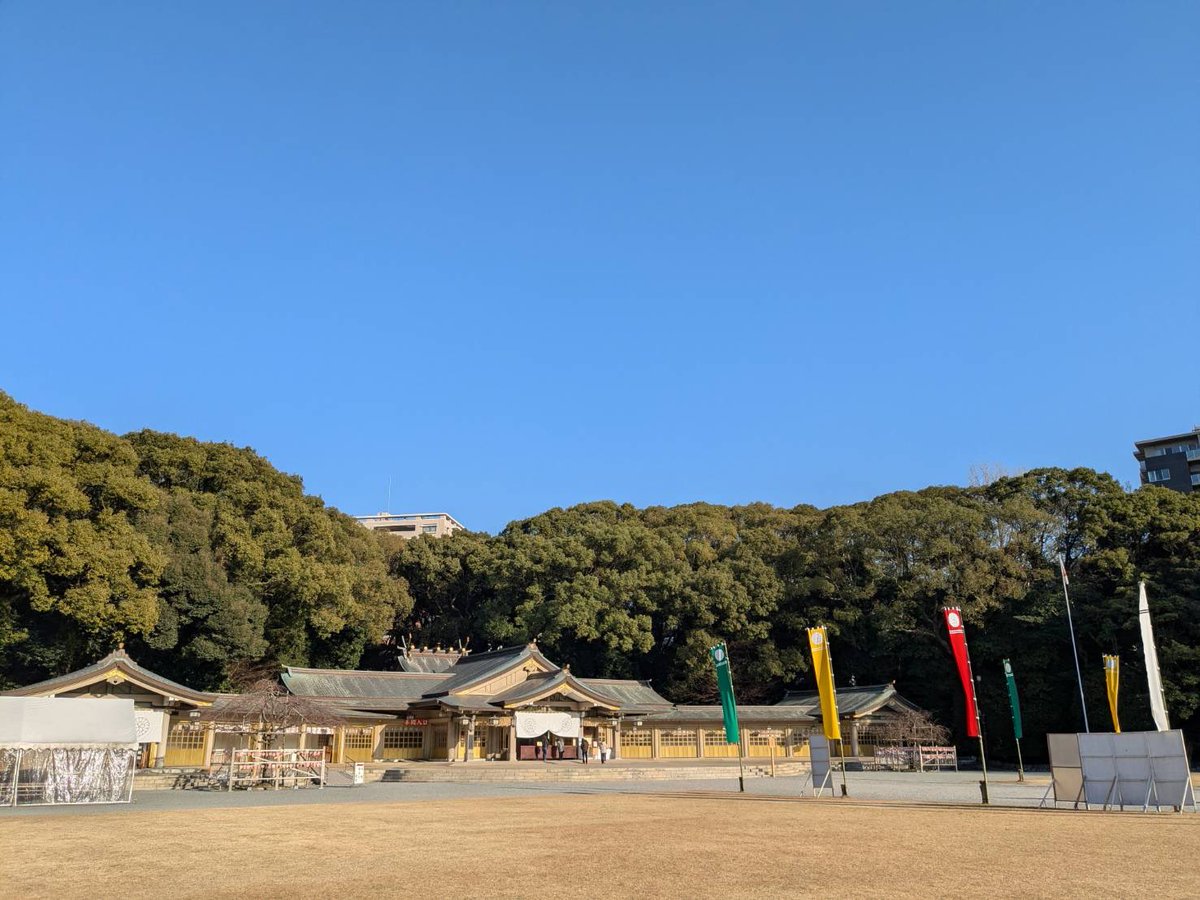 Projectminaduki's tweet photo. みんな大好き #ヒーローカフェマップ 
今年からなんと、福岡市民おなじみの福岡縣護国神社に置かせていただくことになりました⛩️
昨年11月に国指定有形文化財に指定されたばかりの名建造物でもありますので、ぜひみなさまお越しください✨

※魅名月は護国神社の2件隣の大濠高校出身で、超地元です https://t.co/7HYtqQE4BL