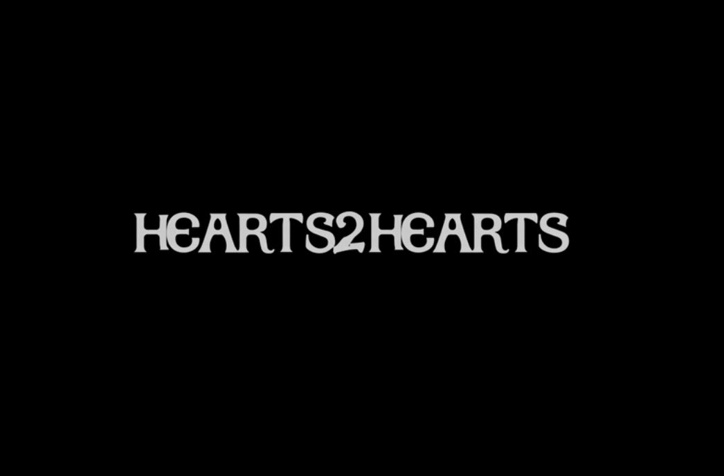 Luv2Hearts_'s tweet image. 평소에 디자인에 관심 많았던 사람으로써..
이런거 찾아보는거 정말 좋아하거든요.
이 디자이너분 홈페이지 들어가시면 
하투하 로고, 심볼, 아이덴티티들이 어떻게 만들어졌는지 알 수 있어서 흥미롭더라구요.
궁금하신분들은 한번 구경해보시길!!

muon-office.com/?utm_source=ig…