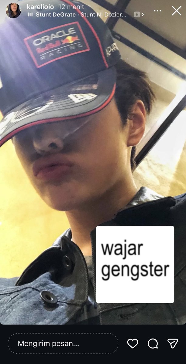 kissaspell's tweet image. 𝓣hey 𝓓oesn’t 𝓚now 𝓨ou, like i do.

when your ex looks like a gangster outside but is actually a mama’s boy

— a keonhyeon fewtweets au.
kissaspell, 2026.