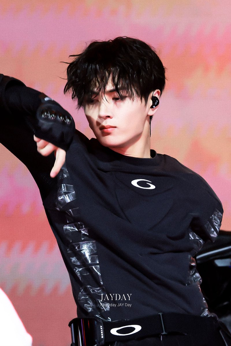 JAYbyDAY42O's tweet image. JAY