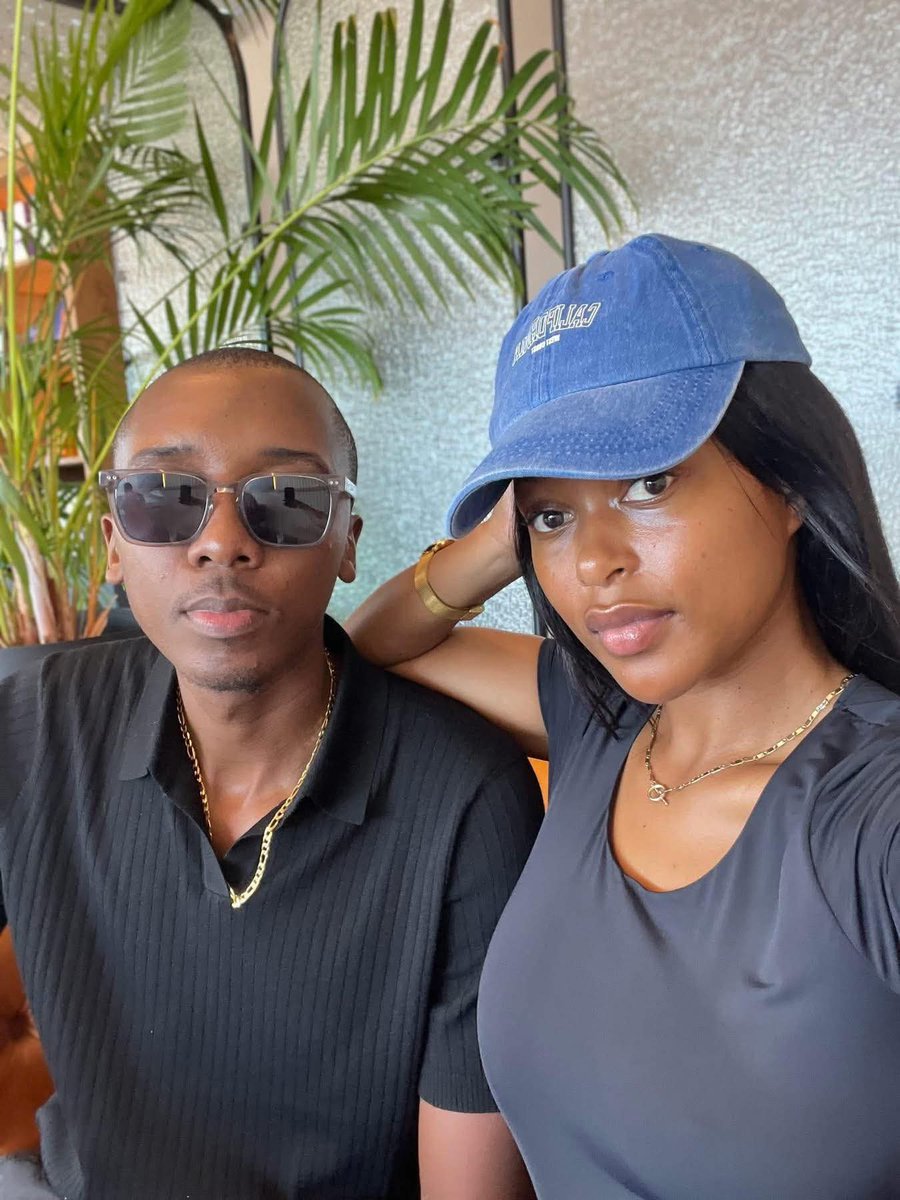 ipsmok's tweet image. Bash met Ntandokazi when she was working as waitress at the club serving drinks. He took her to his apartment, paid for drivers license, took her to school an paid her law school fees. 
Now that she graduated and she’s an admitted attorney … she’s leaving 💔💔

He was building…