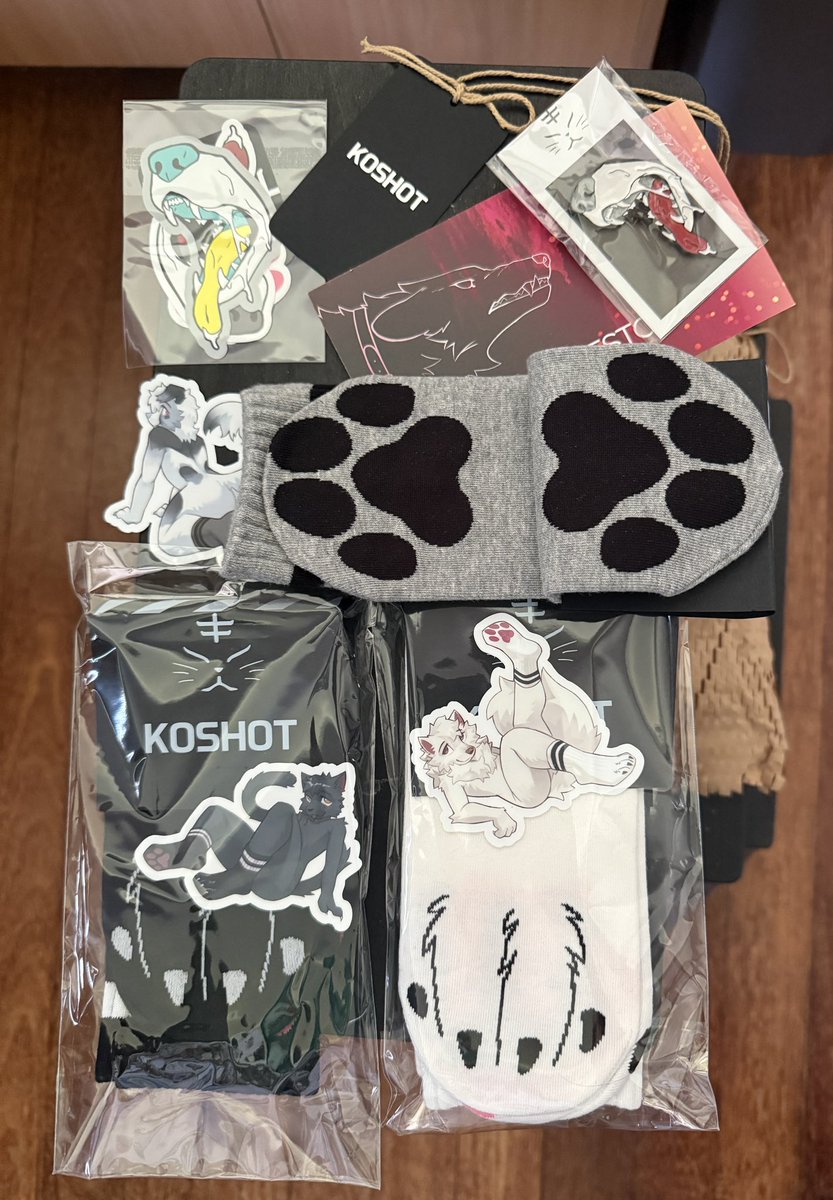 Zeke 🔜 FURDU tweet media