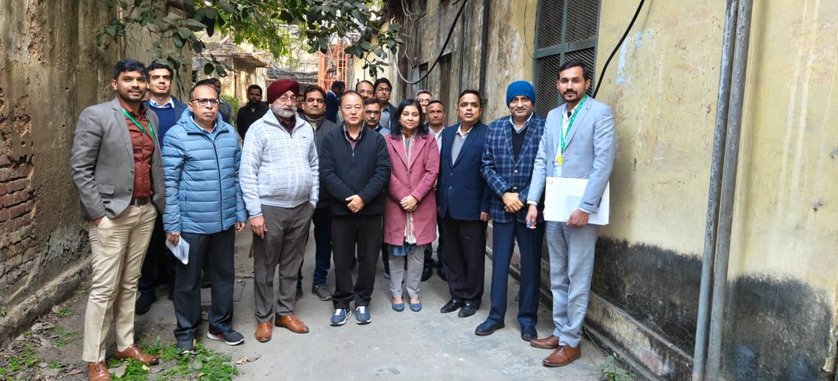NLMC_GOI's tweet photo. Secretary, DPE &amp; Chairman, NLMC Shri K. Moses Chalai and CEO, NLMC Shri Amardeep Singh Chowdhary led a joint NLMC–BSNL site visit to advance monetization of a key public asset.
#Leadership #Infrastructure #AssetMonetization  #publicpolicy #governmentreforms #nlmc #DPE https://t.co/TbJcugqa2X