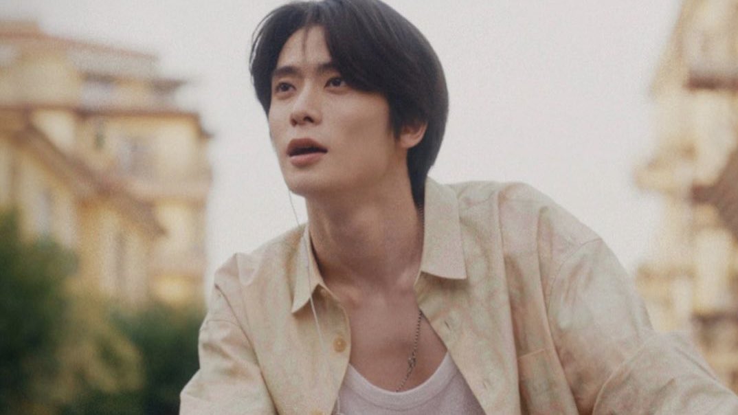 yunofull's tweet image. people we meet on vacation (2023)