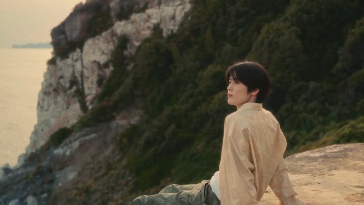 yunofull's tweet image. people we meet on vacation (2023)