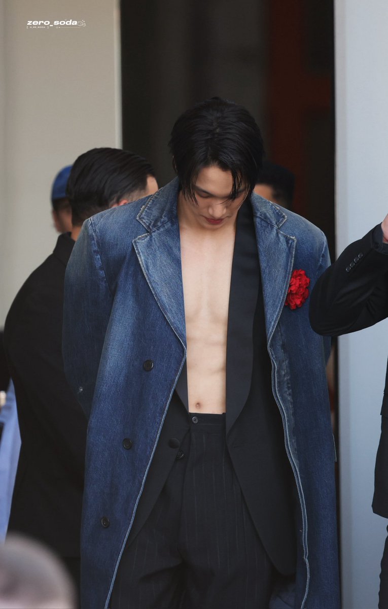 _99_soda's tweet photo. 250622 Milan Fashion Week
KAI × PRADA
#KAI #김종인 #카이 #KAIxPrada #KAIxPradaSS26
@weareoneEXO https://t.co/a0vWzXIeFY