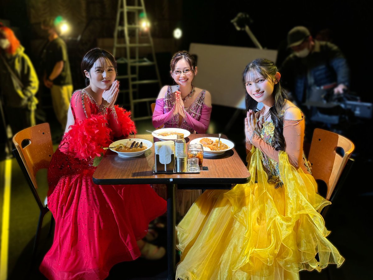 •.\ #今日もカレーですか？ /.•
ご視聴ありがとうございました🍛

˗ˏˋᴄᴜʀʀʏ ᴏғғ-ꜱʜᴏᴛ📷ˎˊ˗

❤️カツ
💜なす
💛チーズ
🌈みんな1番☝️

✐☡TVerで1/19(月)まで見逃し配信中⌯૩
〚tver.jp/episodes/ep09u…〛

#田牧そら #秋田汐梨 #鈴川紗由 #菅田愛貴