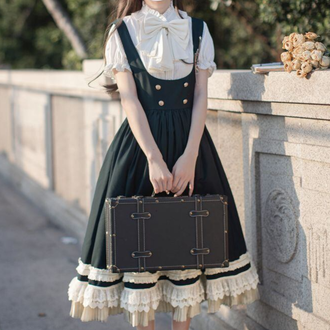 アイテムの詳細はこちらです❣ エレガントダークグリーンジャンパー