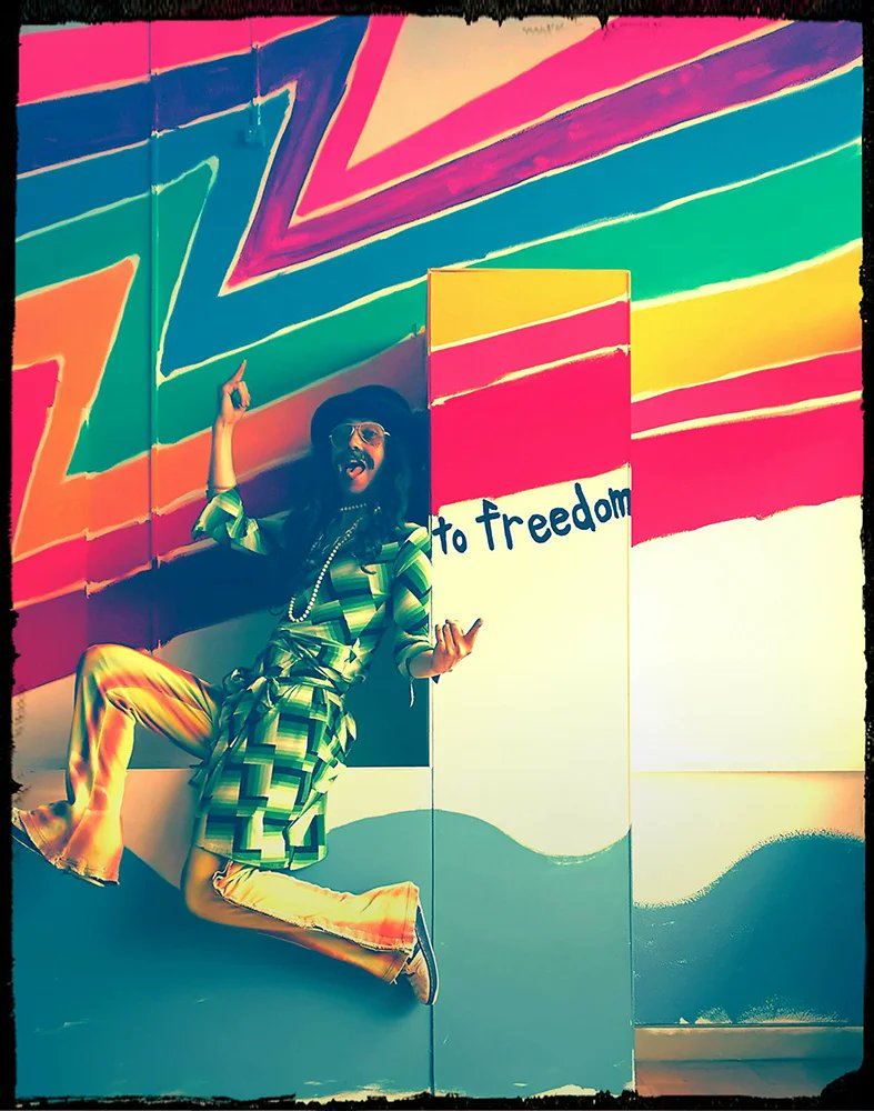 #さるフェス'26 タイテ順出演者紹介

メインステージ
21:15〜
ペンペンドンピー
長見順・岡地曙裕・ワダマンボ・アンディによる、かっこよトロピカルガレージブルースバンド🎸🥁🎸🎷

セカンドステージ
21:35〜
チャタ
ファンシーでファンキーなコメディ✨パントマイマー
x.com/sarufes/status…