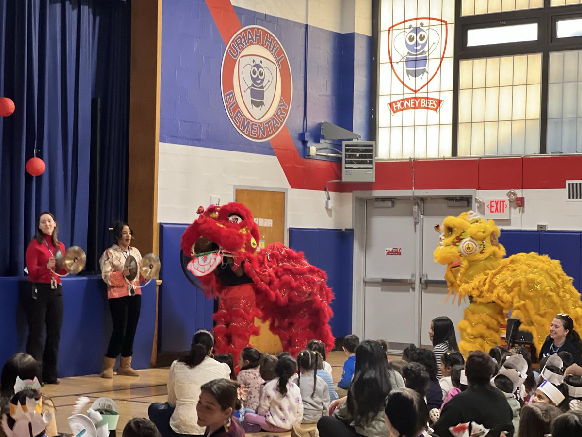 Amanda Cardona tweet media