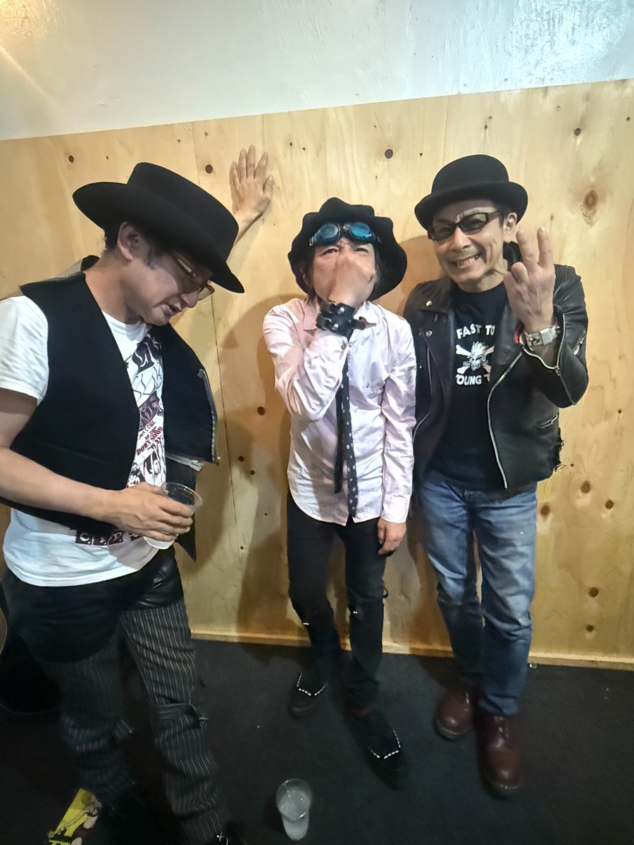 STAFF The MARIAN (@CRACKTHEMARIAN) / Posts / X