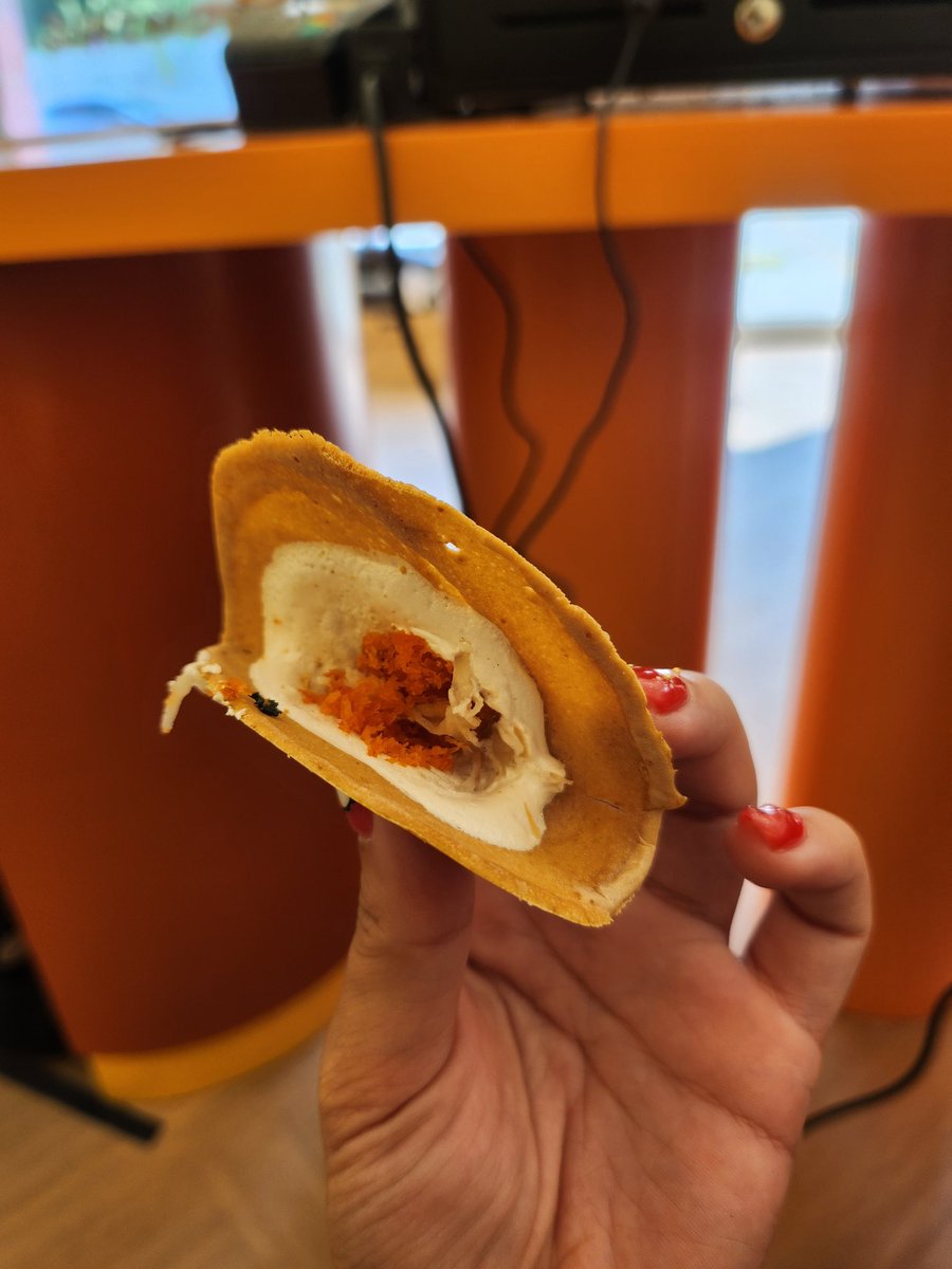 hellobmartinx's tweet image. มื้อเช้าเราชาร์จ ไขมัน ❤️เบาหวาน ❤️ความดัน ❤️