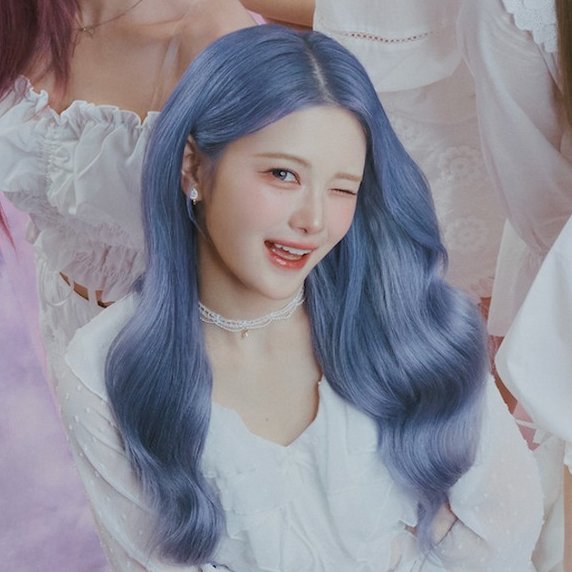 urikouma's tweet image. HER HAIR HER FACE CARD IM OBSESSED