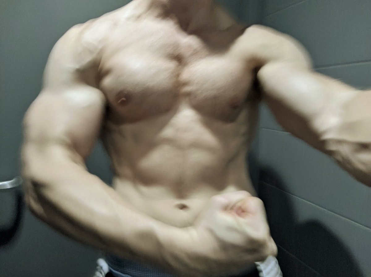 Axel (wassie, verse) tweet media