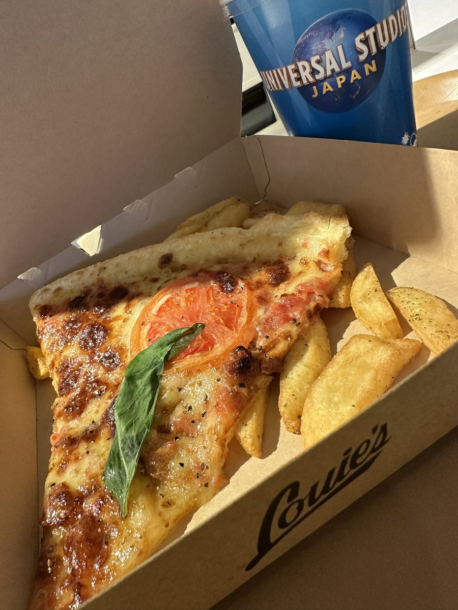 お昼ご飯🍴

#USJ