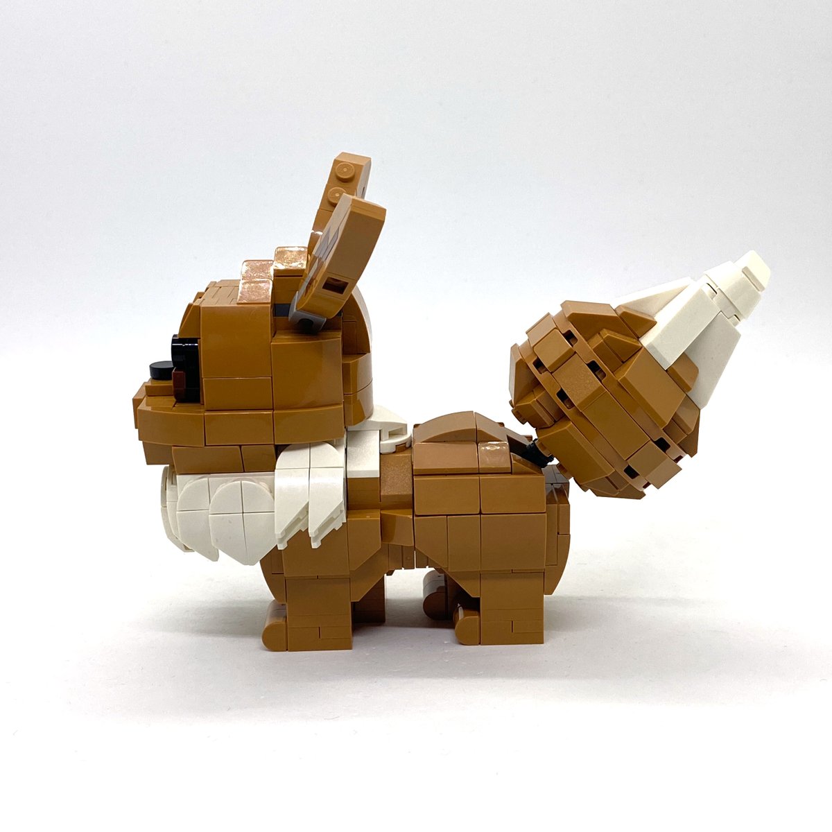 BrickDinosaurs's tweet photo. わたしがつくったピカチュウとイーブイを再掲させていただく！ #LEGO https://t.co/T8BCJ08K5O