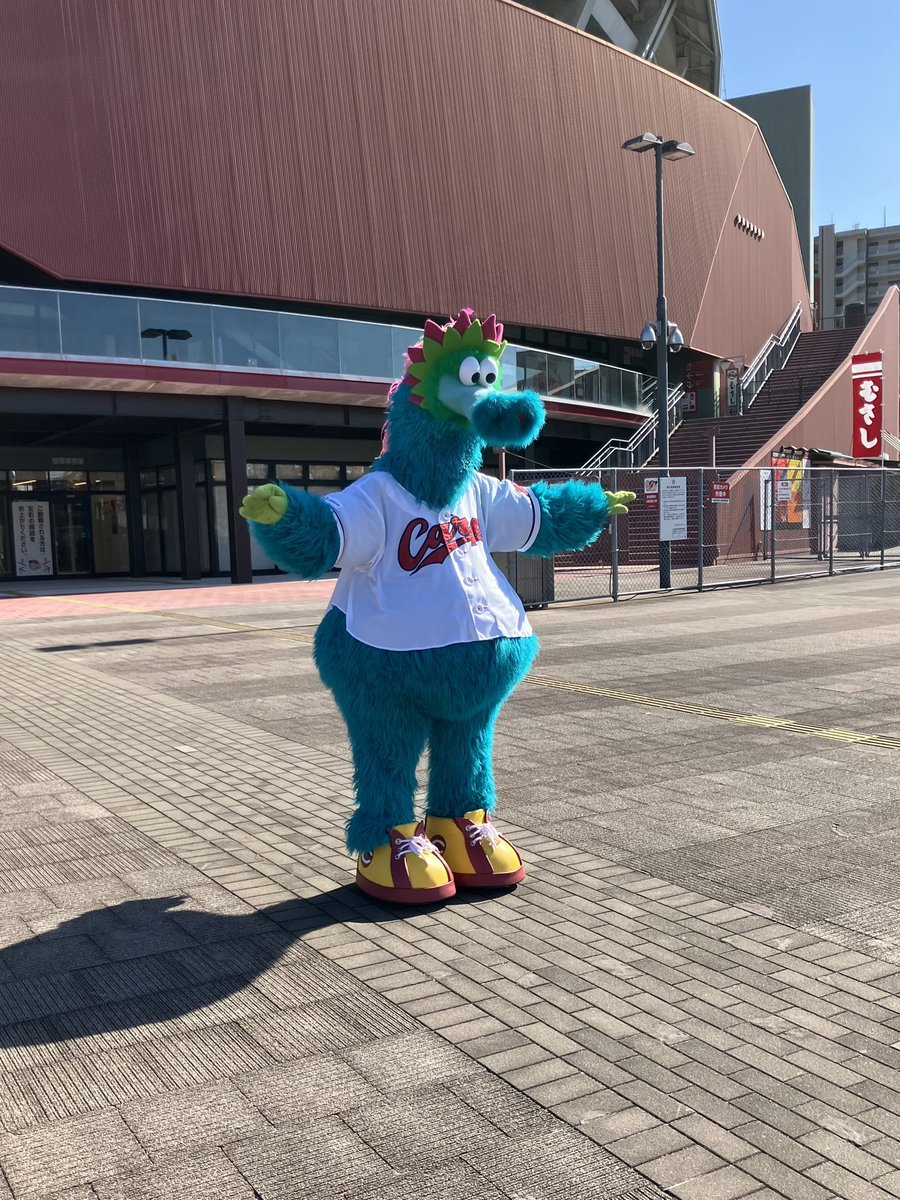 Carp_SPIRITS's tweet photo. 【告知】カープ手帳こと『Carp SPIRITS 2026』は2026年3月中旬発売予定です。手帳としてだけでなく、選手やカープOB、カープスタッフインタビューなどの読み物記事も満載です。2026年もカープ手帳をよろしくお願いします。　#carp  #カープ https://t.co/wwoz3r07Yz