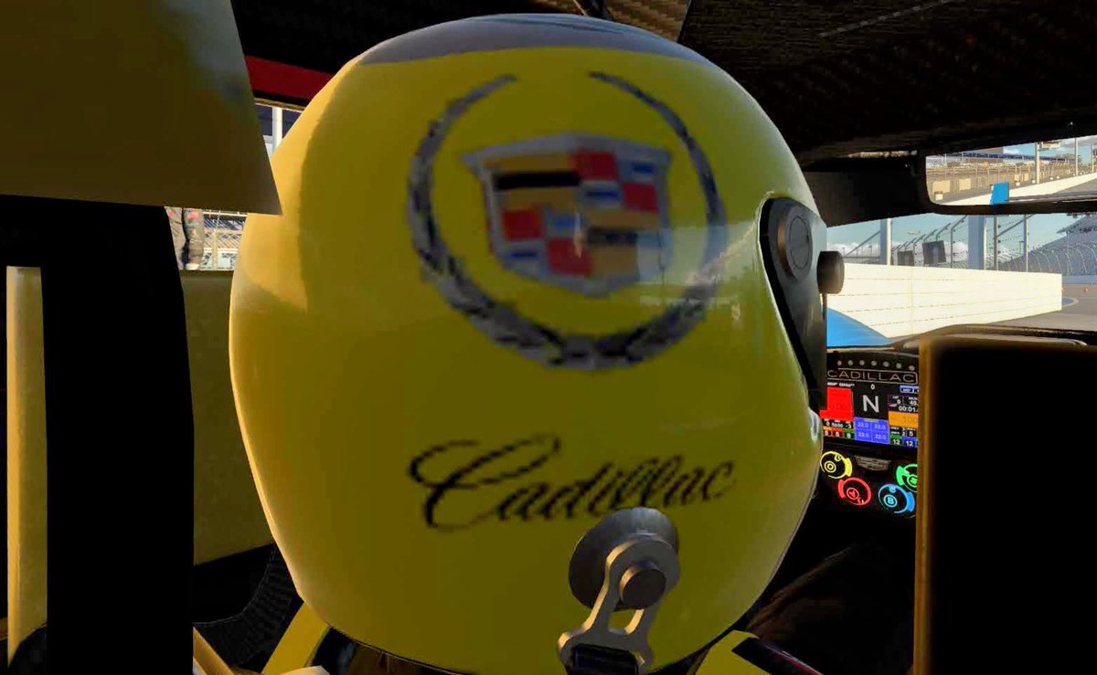 AlekChamberlin's tweet photo. In honor of the 25th anniversary of Dale’s Rolex 24 I’ll be running a tribute helmet in my first virtual attempt! #RHPD https://t.co/i5zi1h5g1Y