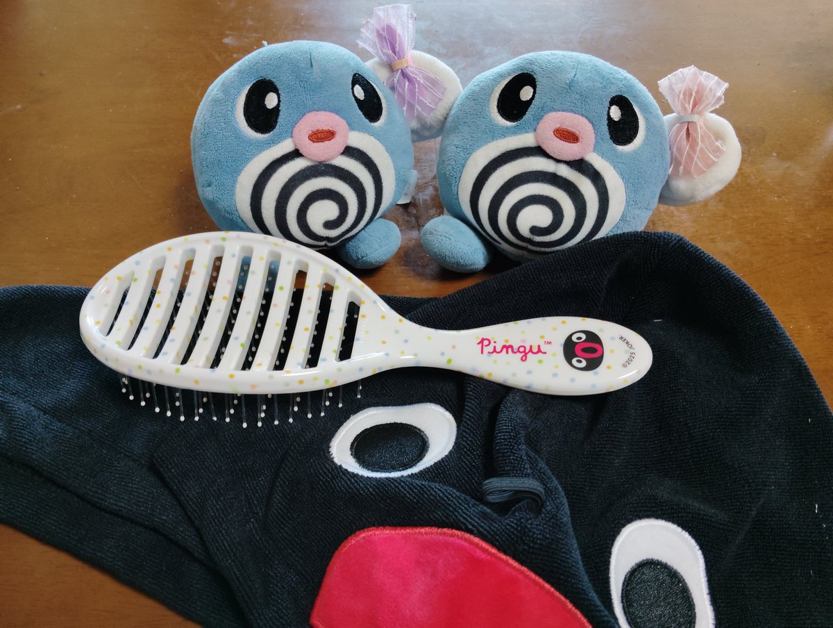 わたし昔からピングー好きなんですよ。これはさっき届いたヘアブラシ