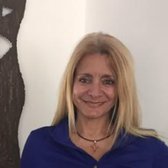 Lourdes Villarreal: 
Profesora y sindicalista venezolana.
Ha sido dirigente del Sindicato Venezolano de Maestros, filial de la Federación Venezolana de Maestros. Es una Rehén del Gobierno. 
Libérenla Ya !!!

x.com/VillarrealLourd