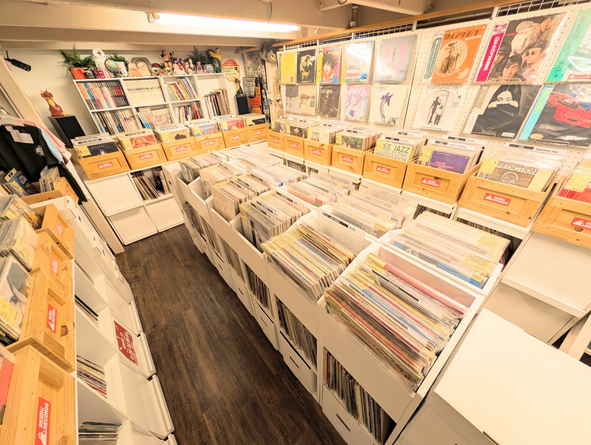 パソコン専門店　アカシックレコード販売 本日もオープン 清々しい冬の晴天です 19時までお待ちしております