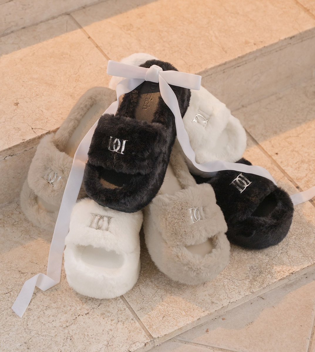 楽ちんも可愛さもどっちも叶えちゃう。 ふわふわファーサンダル登場