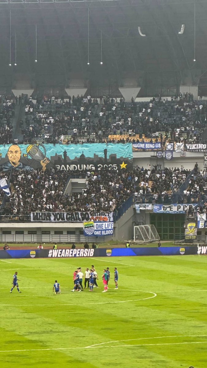 CentralsSC's tweet image. So, what u can do ? 🖐😝🖐