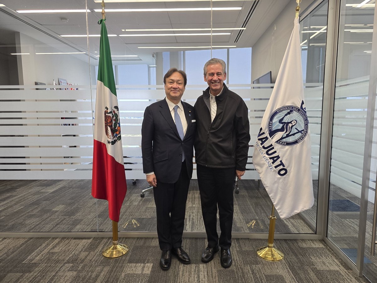 PuertoInterior's tweet image. Fortaleciendo lazos de colaboración internacional 🇲🇽🤝🇯🇵

El día de hoy, recibimos la visita de Mr. HORII Iwao, Ministro de Estado para Asuntos Exteriores del Gobierno de Japón, quien fue recibido por nuestro director general, Héctor López Santillana.

Durante el encuentro se…